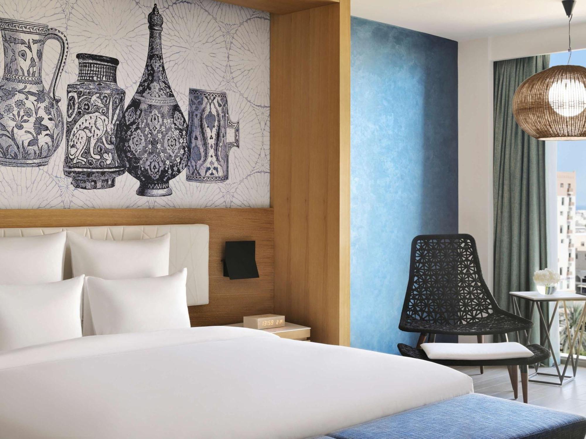 Moevenpick Hotel & Apartments Ghala Маскат Экстерьер фото Deluxe Room